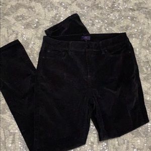 NYDJ pant corduroy sz 10 skinny black SRZ